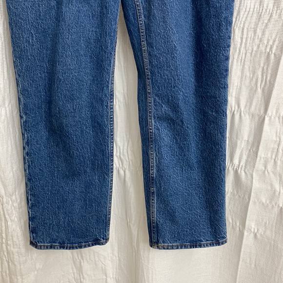 Abercrombie Medium Wash Ultra High Rise 90s Straight Jean - Picture 4 of 6